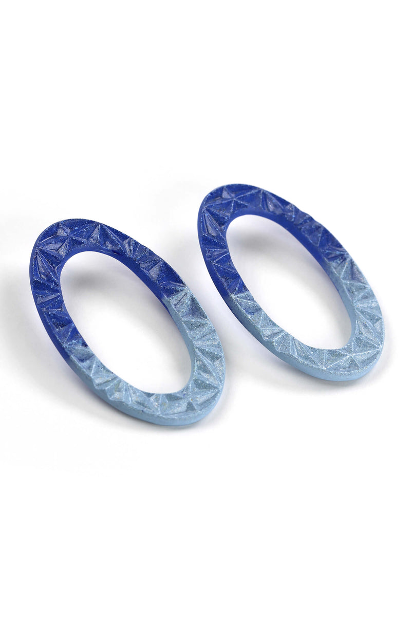 Big statment studs earrings circle Phoebé indigo blue color eco-friendly resin, handmade process