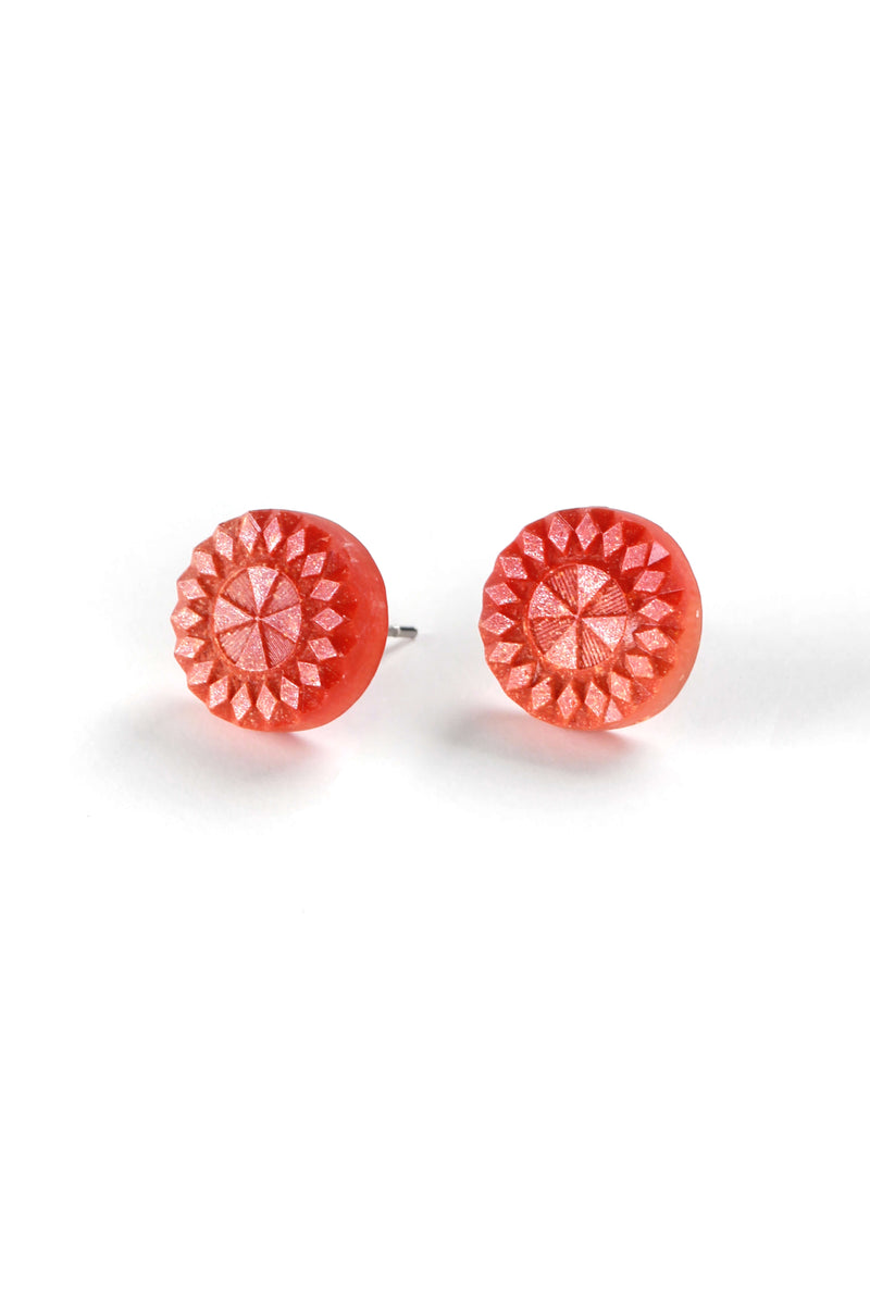 Altaïr studs earrings round shape hypoallergenic stainless steel coral red color resin