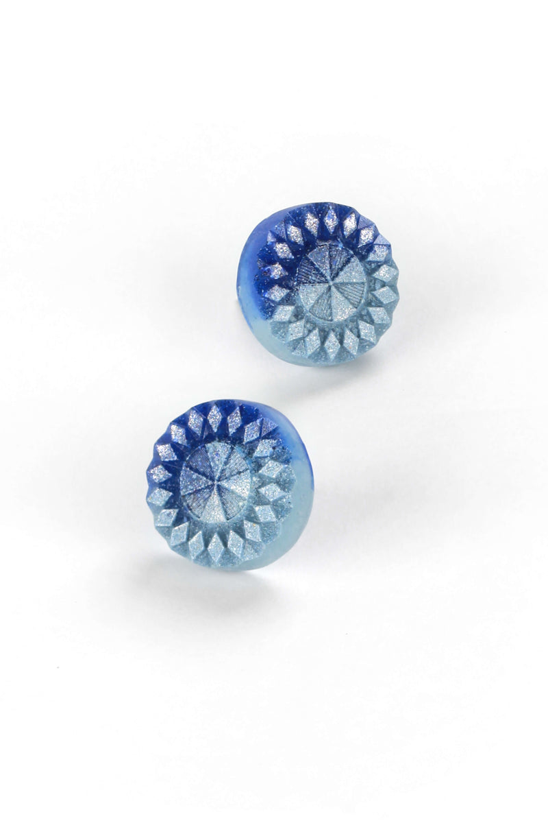 Altaïr studs earrings round shape hypoallergenic stainless steel indigo blue color resin