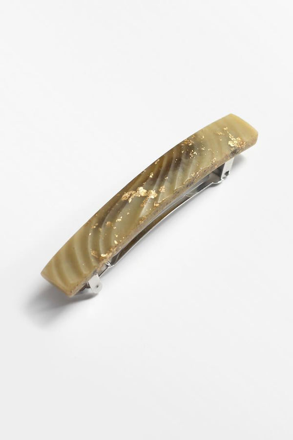 Boeme, barrette à cheveux de qualité fabriquée à la main en résine écologique de couleur vert matcha et feuille d'or 24 carats.
