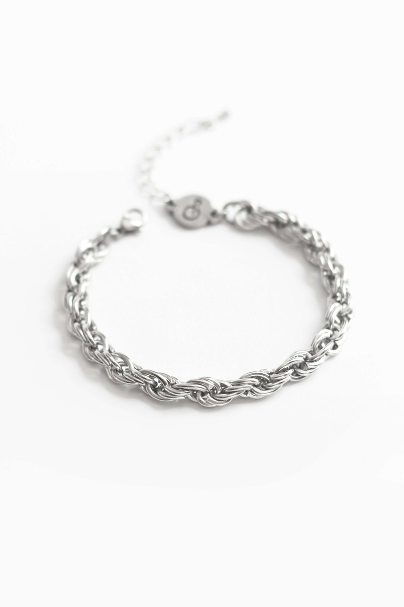 fashion photoshoot Bijoux Pépine’s hypoallergenic stainless steel signature chain bracelet and necklace