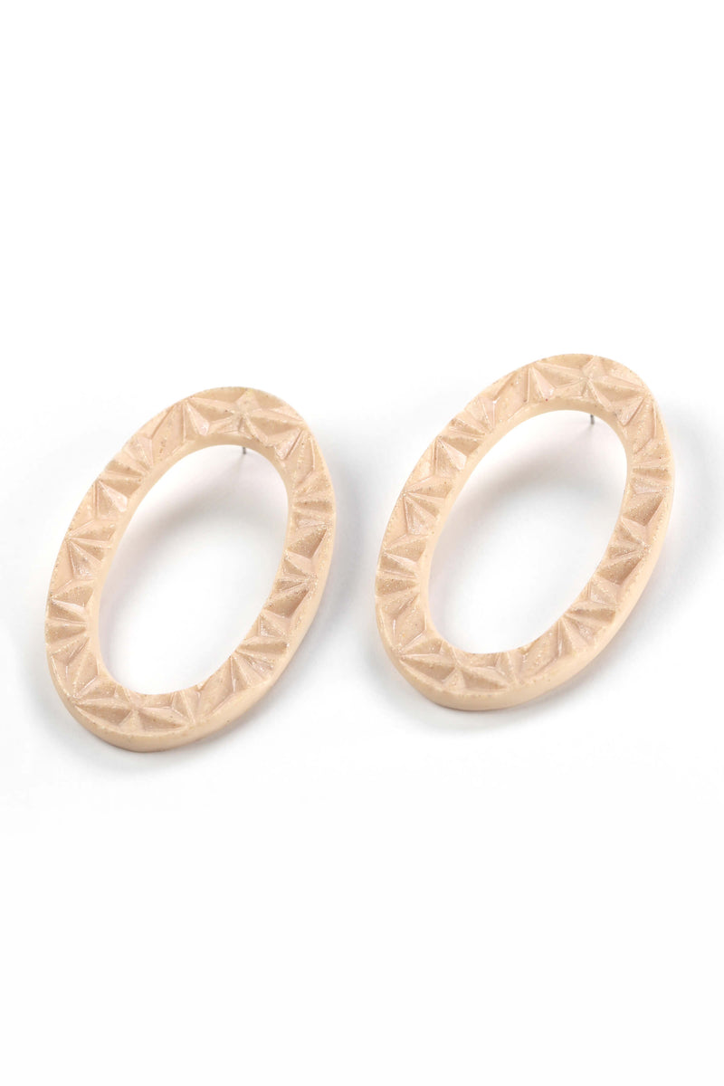 Big statment studs earrings circle Phoebé beige color eco-friendly resin, handmade process