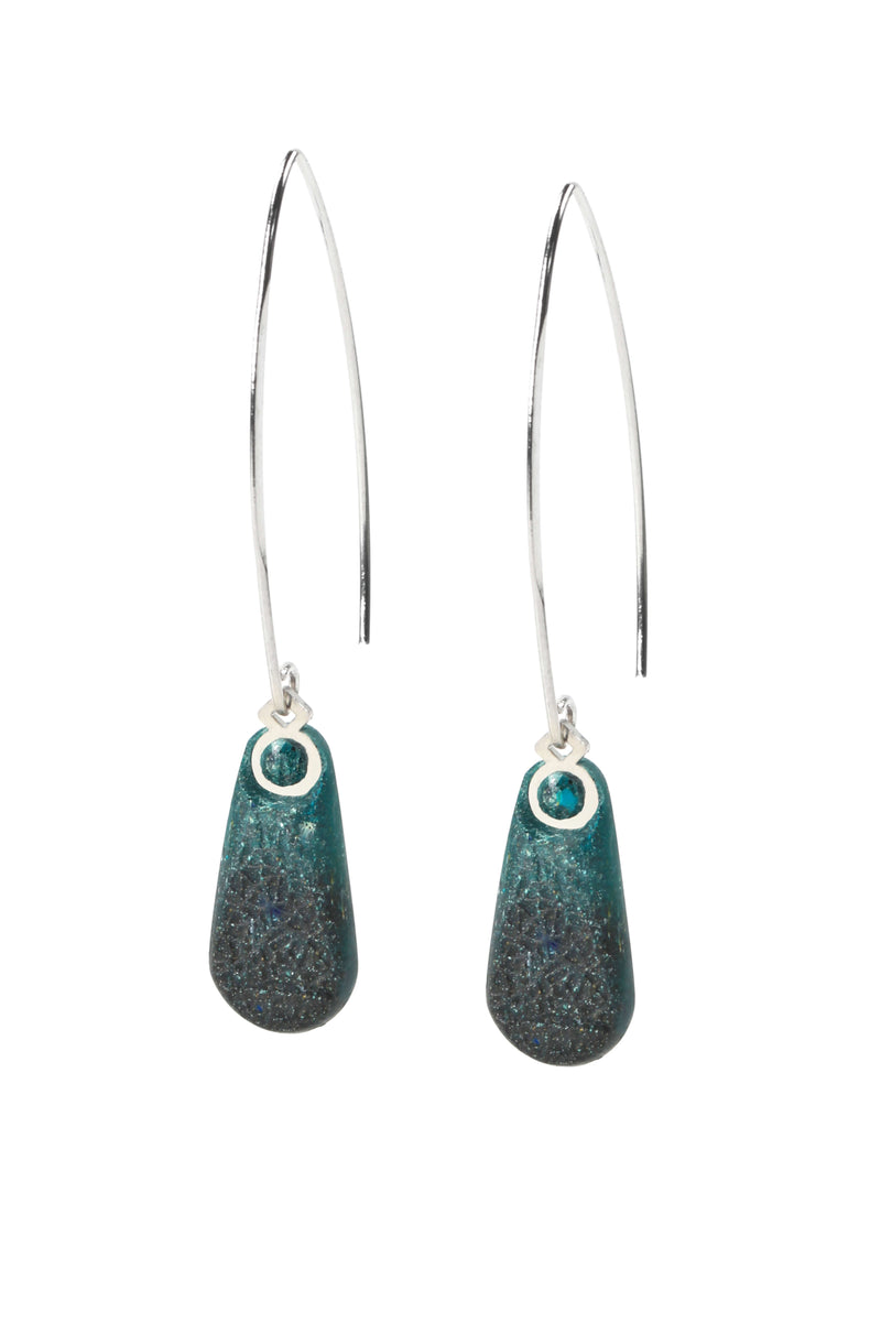 Rosée long earrings in green forest color made with eco-friendly resin and stainless steel hooks