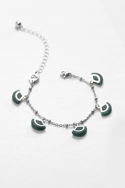 St-Jacques, luxury charms bracelet handmade with hypoallergenic stainless steel and forest green resin